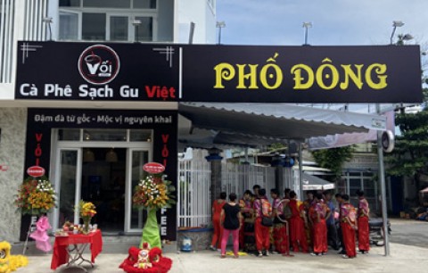 Vối Coffee - Phố Đông